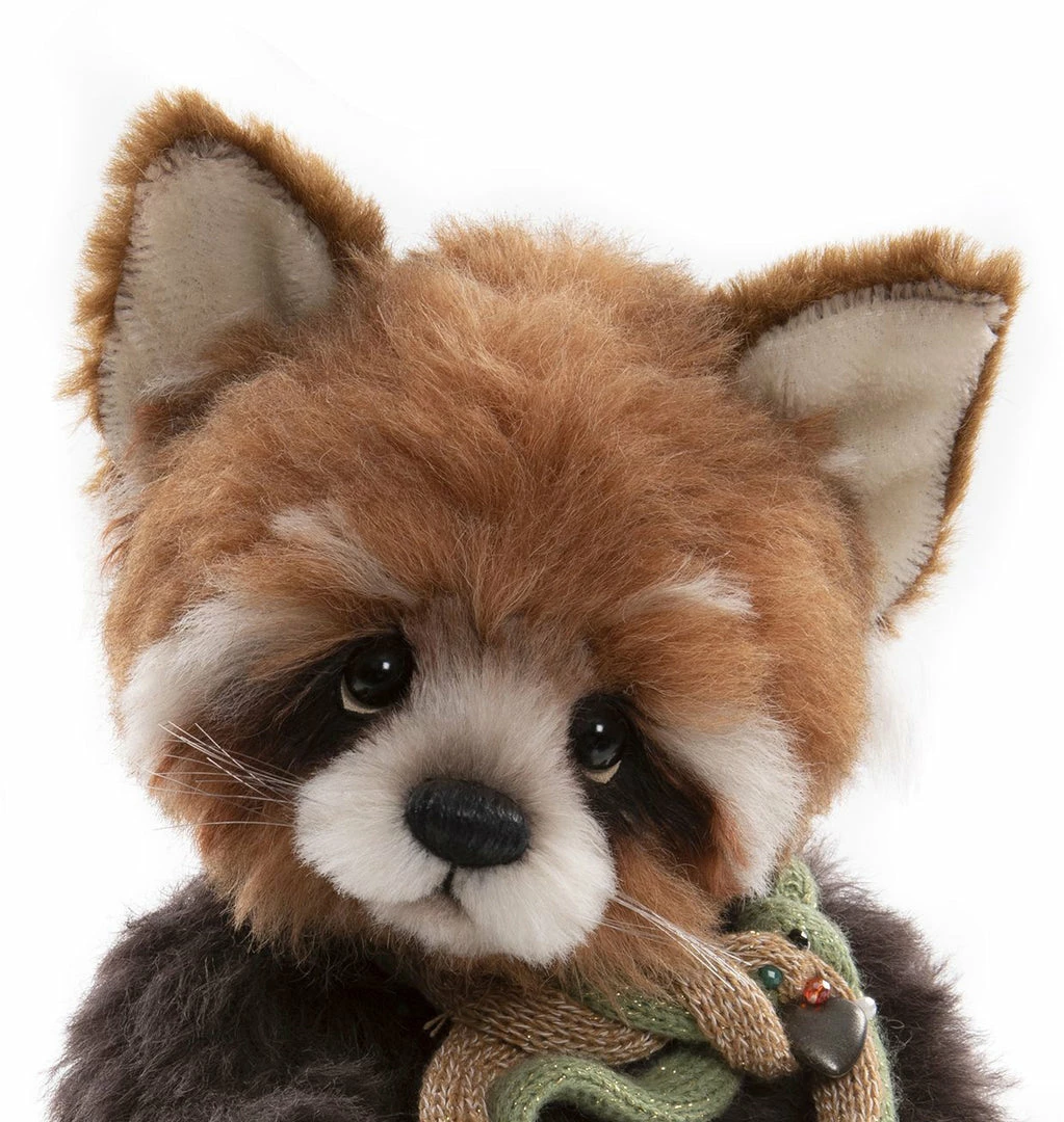 New! Charlie Bears Apple Pip